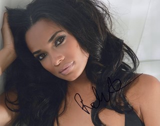 Rochelle Aytes autograph