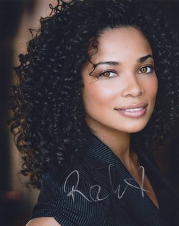 Rochelle Aytes autograph