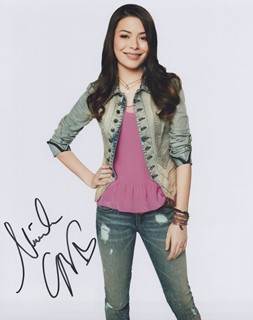 Miranda Cosgrove autograph