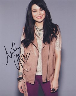 Miranda Cosgrove autograph