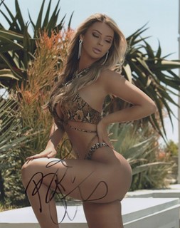 Bri Stern autograph