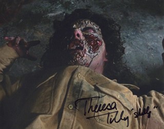 Theresa Tilly autograph