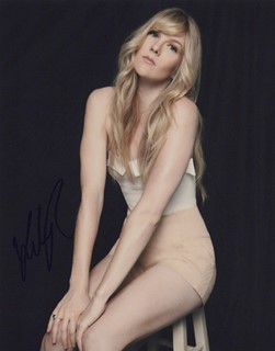 Lily Rabe autograph