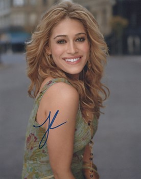 Lizzy Caplan autograph