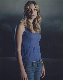 Sarah Roemer autograph