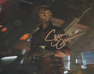 Sean Gunn autograph