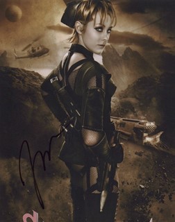 Jena Malone autograph