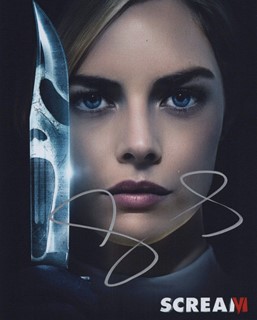 Samara Weaving autograph