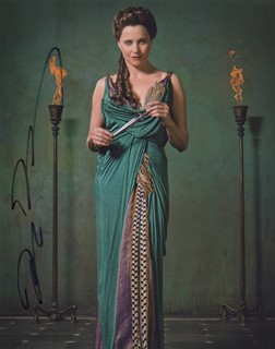 Lucy Lawless autograph