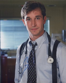 Noah Wyle autograph