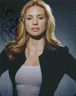 Olivia D'Abo autograph