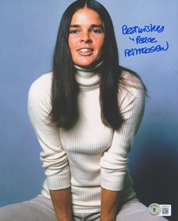 Ali MacGraw autograph