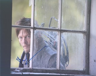 Norman Reedus autograph