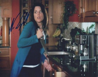 Neve Campbell autograph