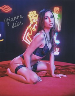 Gianna Dior autograph