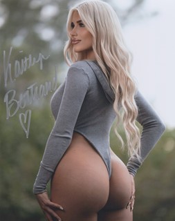 Kaitlyn Bertrand autograph