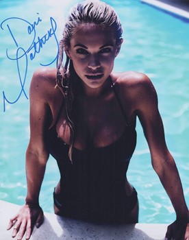 Dani Mathers autograph