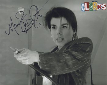 Marilyn Ghigliotti autograph