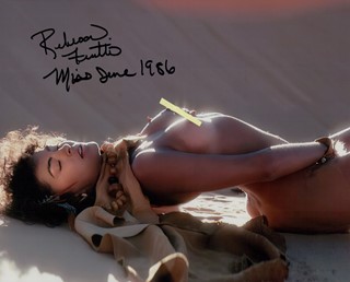 Rebecca Ferratti autograph