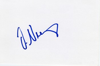 Oscar Nunez autograph