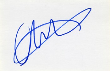 Luke  Evans autograph