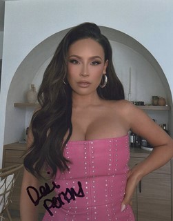 Desi Perkins autograph