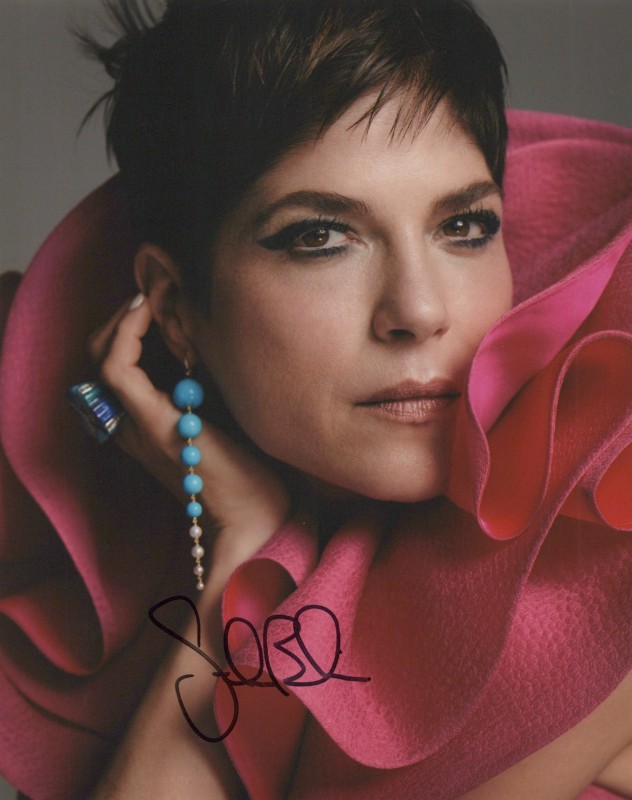 selma-blair-autograph-item-fp610978