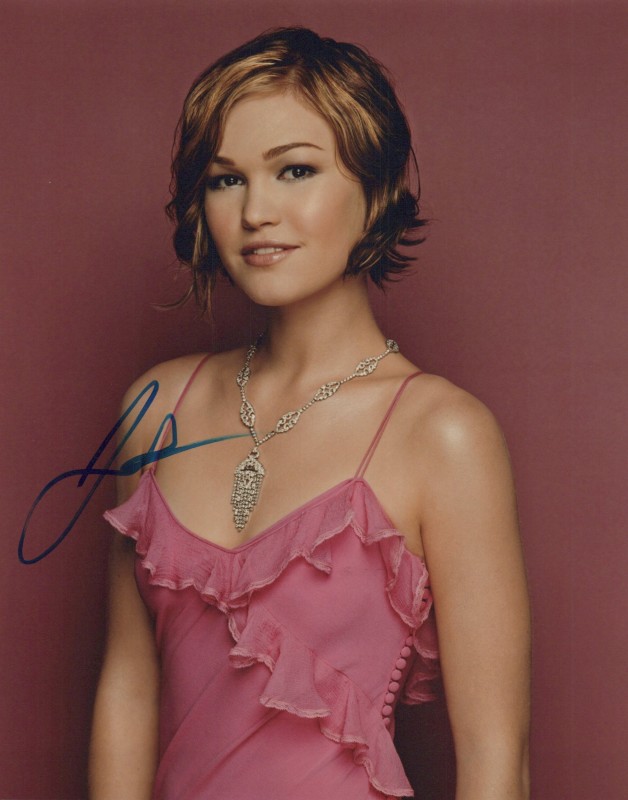 Julia Stiles autograph, item FP746908