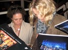 Daryl Hannah signing proof