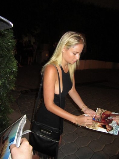 Genevieve Morton autograph