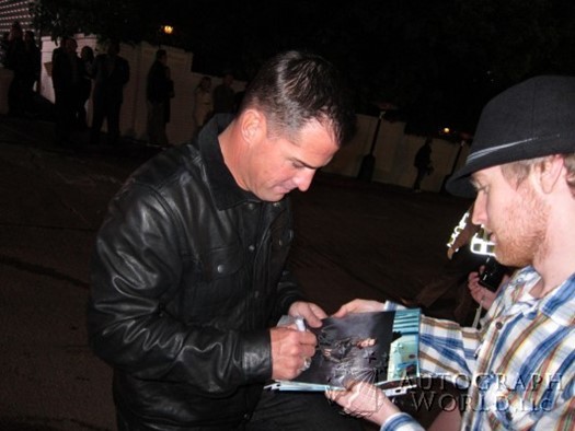 George Eads autograph