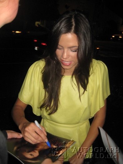 Jenna Dewan autograph