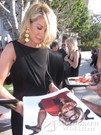 Jenna Elfman signing proof