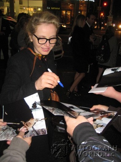 Julie Delpy autograph