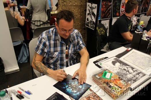 Kevin Eastman autograph