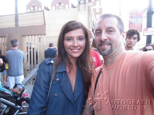 Tamara Feldman autograph