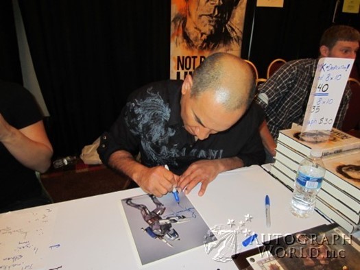 Temuera Morrison autograph