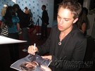 Thomas Dekker signing proof