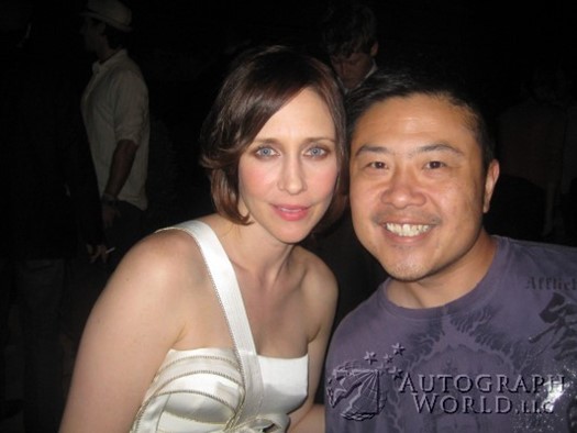 Vera Farmiga autograph